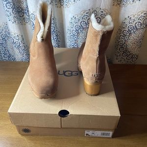 UGG  Tan Thebes ankle boots size 9